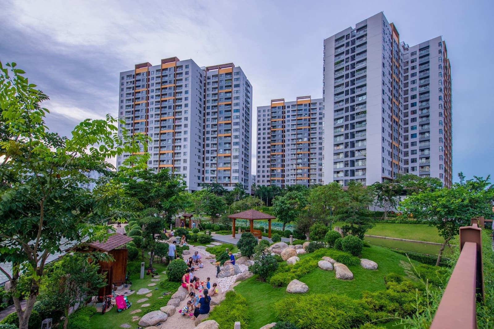 Cảnh quan nội khu Mizuki Park